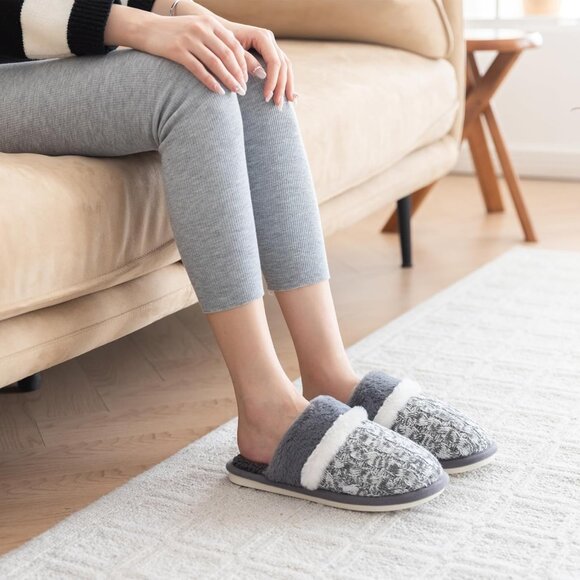 Women's Grey White Cozy Comfy Memory Foam Slippers Slip-On Indoor House Shoes - Picture 4 of 6